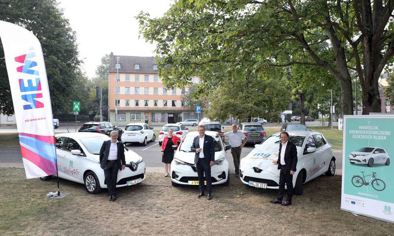 Länderübergreifendes E-Carsharing SHAREuregio Unplug & Go startet